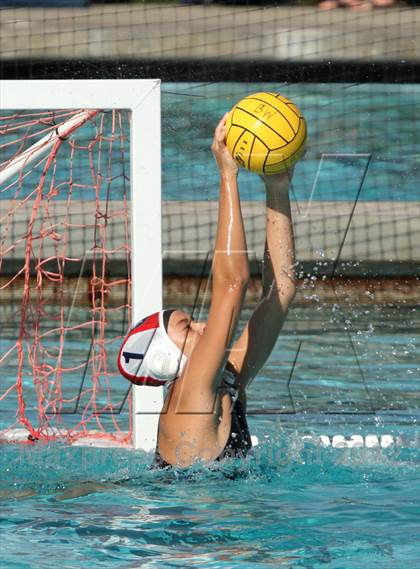 Thumbnail 3 in Sacred Heart Prep vs Marin Catholic (Davis Fall Classic) photogallery.