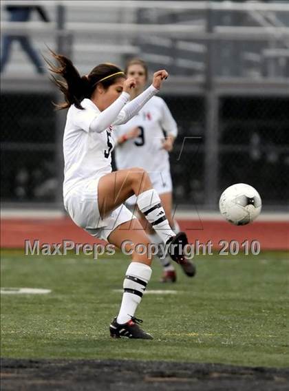 Thumbnail 1 in Beckman vs. Harvard-Westlake (CIF SS D2 Final) photogallery.