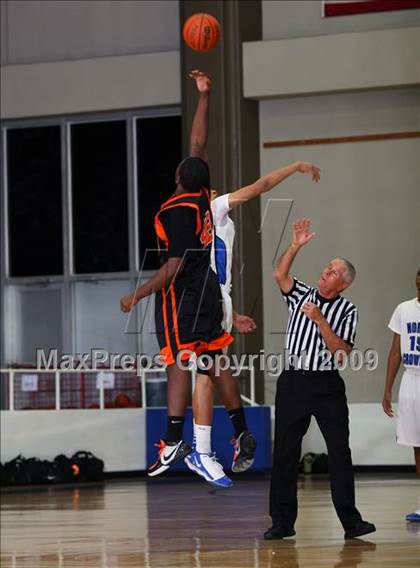 Thumbnail 3 in La Porte vs. North Crowley (McDonalds Texas Invitational) photogallery.