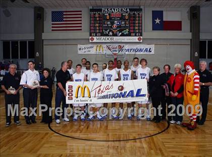 Thumbnail 3 in La Porte vs. North Crowley (McDonalds Texas Invitational) photogallery.