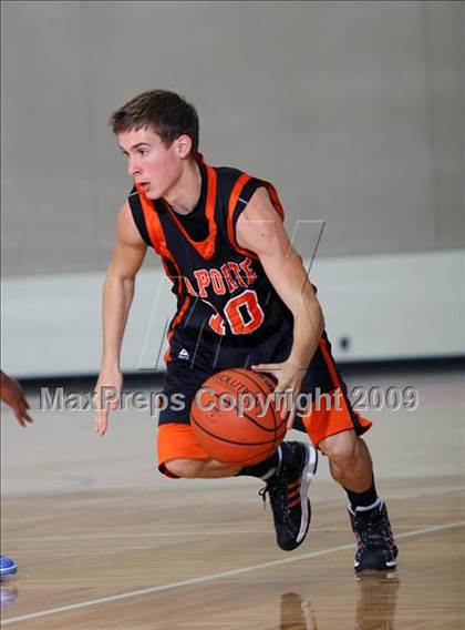 Thumbnail 1 in La Porte vs. North Crowley (McDonalds Texas Invitational) photogallery.