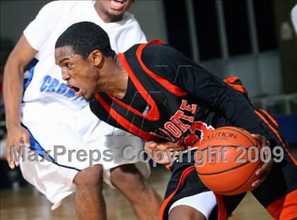 Thumbnail 1 in La Porte vs. North Crowley (McDonalds Texas Invitational) photogallery.