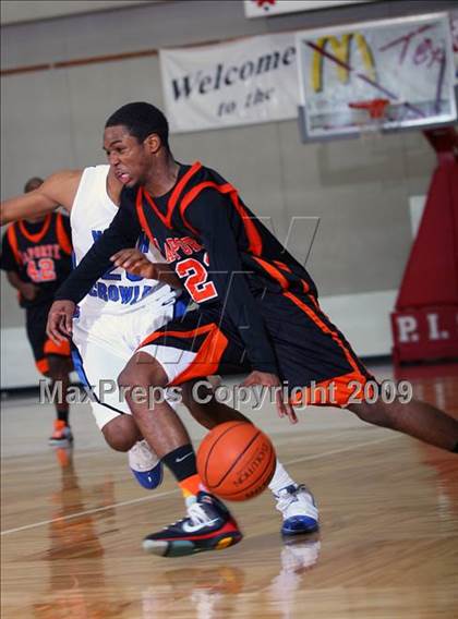 Thumbnail 2 in La Porte vs. North Crowley (McDonalds Texas Invitational) photogallery.