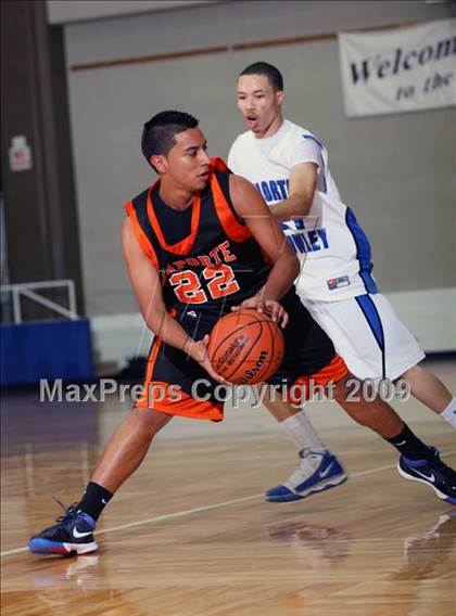 Thumbnail 2 in La Porte vs. North Crowley (McDonalds Texas Invitational) photogallery.