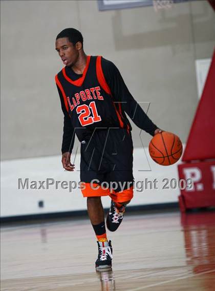 Thumbnail 2 in La Porte vs. North Crowley (McDonalds Texas Invitational) photogallery.