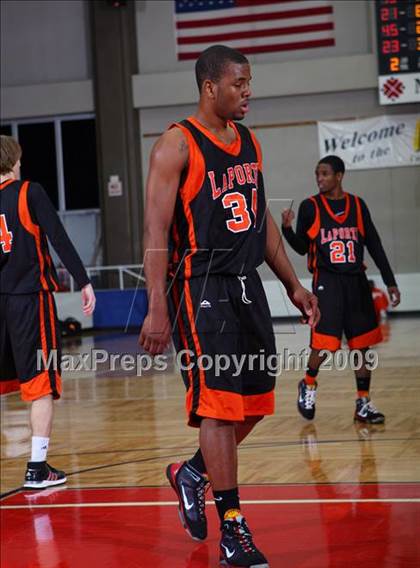 Thumbnail 1 in La Porte vs. North Crowley (McDonalds Texas Invitational) photogallery.