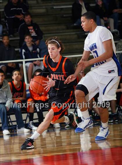 Thumbnail 2 in La Porte vs. North Crowley (McDonalds Texas Invitational) photogallery.