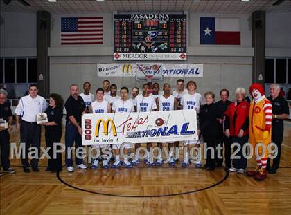 Thumbnail 2 in La Porte vs. North Crowley (McDonalds Texas Invitational) photogallery.