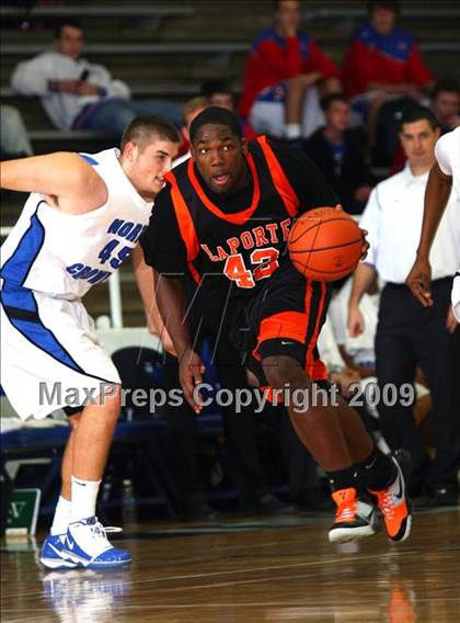 Thumbnail 3 in La Porte vs. North Crowley (McDonalds Texas Invitational) photogallery.