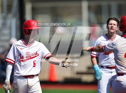 Thumbnail 1 in McEwen vs Jo Byrns photogallery.
