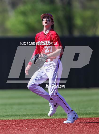 Thumbnail 3 in McEwen vs Jo Byrns photogallery.
