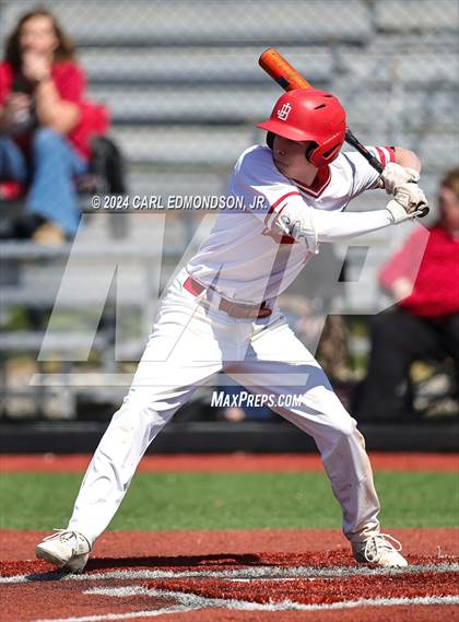 Thumbnail 2 in McEwen vs Jo Byrns photogallery.