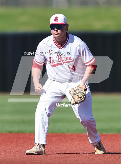 Thumbnail 1 in McEwen vs Jo Byrns photogallery.