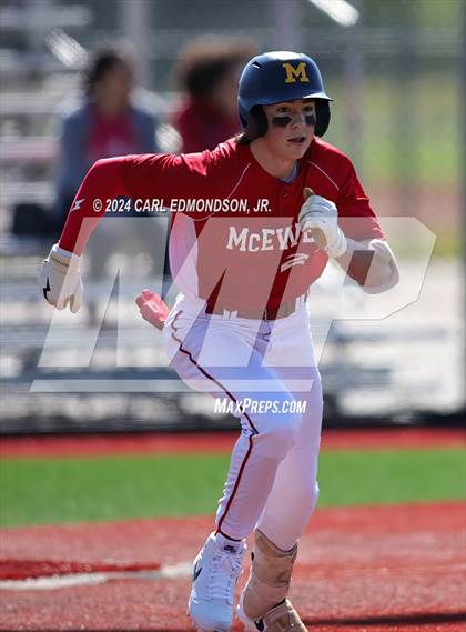 Thumbnail 2 in McEwen vs Jo Byrns photogallery.