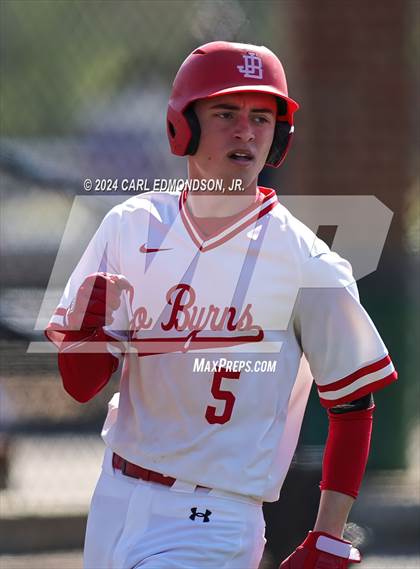 Thumbnail 3 in McEwen vs Jo Byrns photogallery.