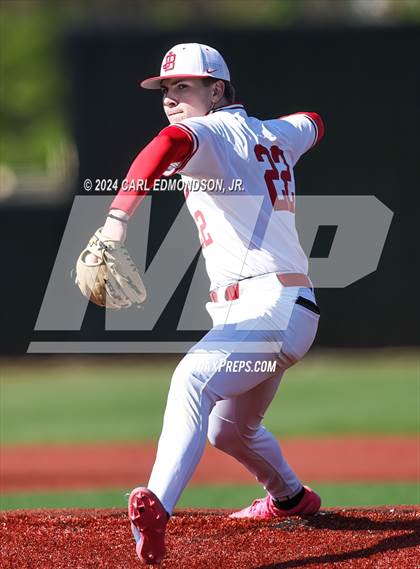 Thumbnail 1 in McEwen vs Jo Byrns photogallery.