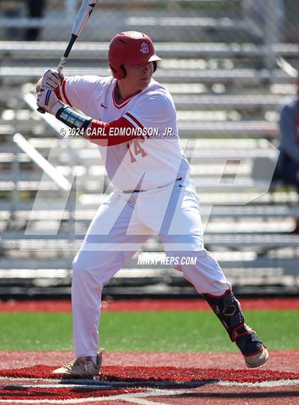 Thumbnail 1 in McEwen vs Jo Byrns photogallery.