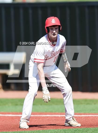 Thumbnail 2 in McEwen vs Jo Byrns photogallery.