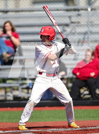Thumbnail 2 in McEwen vs Jo Byrns photogallery.