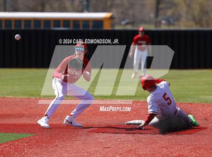 Thumbnail 1 in McEwen vs Jo Byrns photogallery.