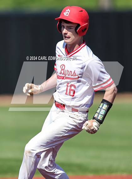 Thumbnail 2 in McEwen vs Jo Byrns photogallery.