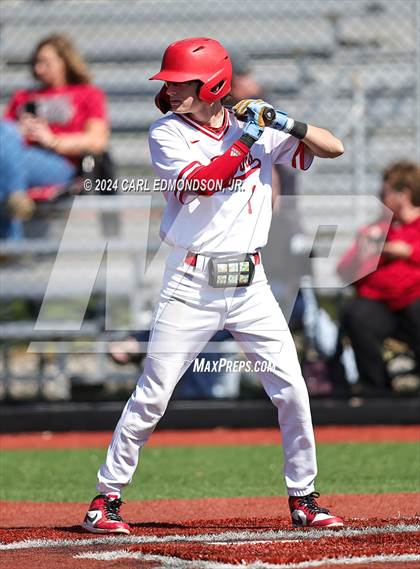 Thumbnail 1 in McEwen vs Jo Byrns photogallery.