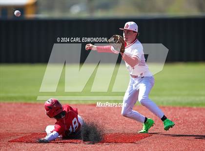 Thumbnail 3 in McEwen vs Jo Byrns photogallery.