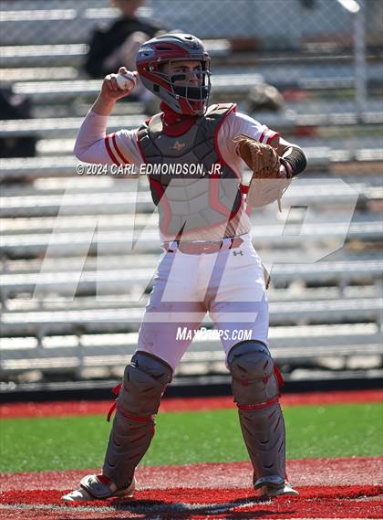 Thumbnail 3 in McEwen vs Jo Byrns photogallery.