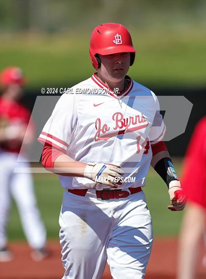 Thumbnail 3 in McEwen vs Jo Byrns photogallery.