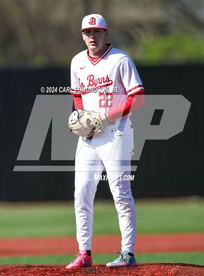 Thumbnail 1 in McEwen vs Jo Byrns photogallery.