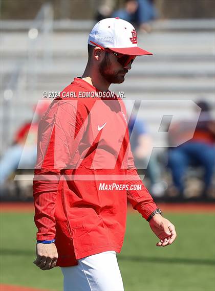 Thumbnail 1 in McEwen vs Jo Byrns photogallery.