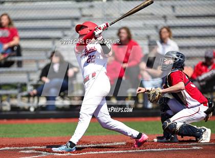 Thumbnail 2 in McEwen vs Jo Byrns photogallery.