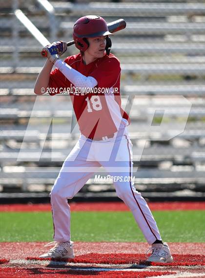 Thumbnail 3 in McEwen vs Jo Byrns photogallery.