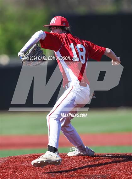 Thumbnail 1 in McEwen vs Jo Byrns photogallery.