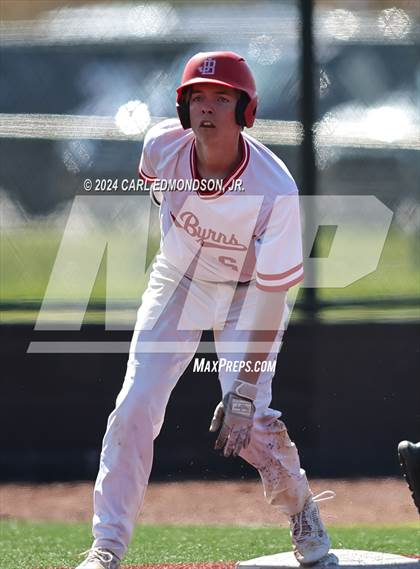 Thumbnail 2 in McEwen vs Jo Byrns photogallery.