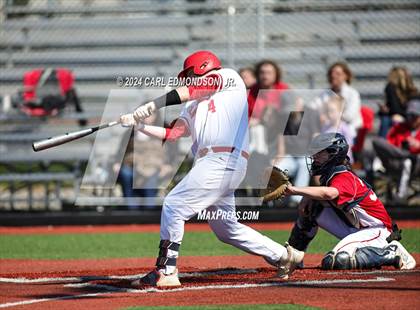 Thumbnail 1 in McEwen vs Jo Byrns photogallery.