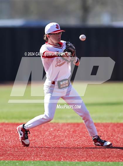 Thumbnail 1 in McEwen vs Jo Byrns photogallery.
