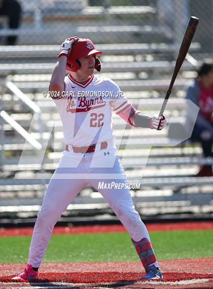 Thumbnail 1 in McEwen vs Jo Byrns photogallery.
