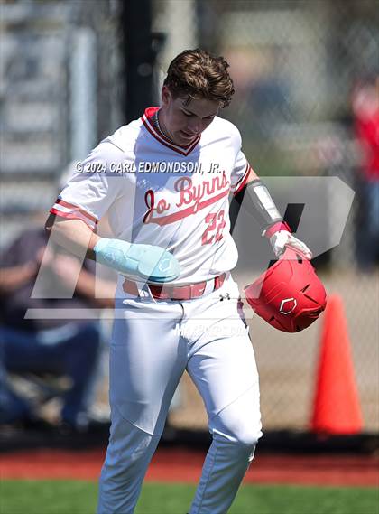 Thumbnail 2 in McEwen vs Jo Byrns photogallery.