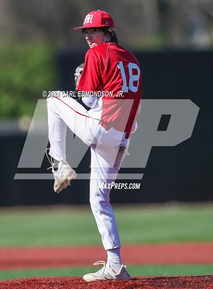 Thumbnail 3 in McEwen vs Jo Byrns photogallery.