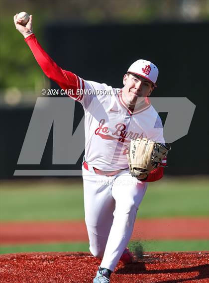Thumbnail 3 in McEwen vs Jo Byrns photogallery.