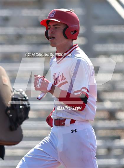 Thumbnail 2 in McEwen vs Jo Byrns photogallery.