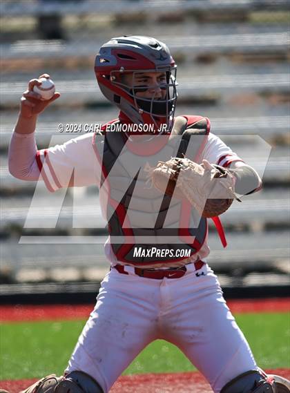 Thumbnail 2 in McEwen vs Jo Byrns photogallery.