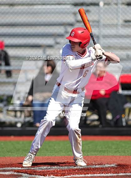 Thumbnail 1 in McEwen vs Jo Byrns photogallery.