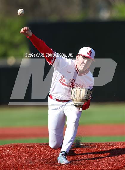 Thumbnail 1 in McEwen vs Jo Byrns photogallery.