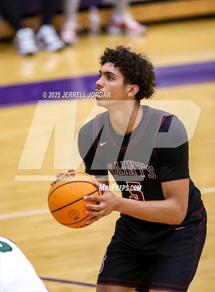 Thumbnail 3 in St. Anne's-Belfield vs Greenfield (John Wall Holiday Invitational) photogallery.