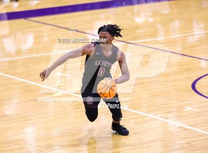 Thumbnail 2 in St. Anne's-Belfield vs Greenfield (John Wall Holiday Invitational) photogallery.