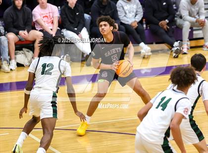 Thumbnail 3 in St. Anne's-Belfield vs Greenfield (John Wall Holiday Invitational) photogallery.