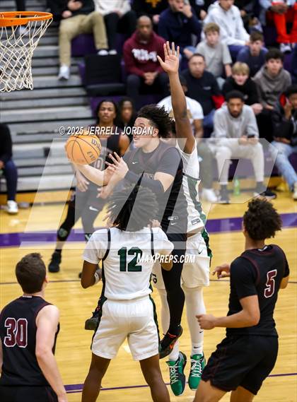 Thumbnail 2 in St. Anne's-Belfield vs Greenfield (John Wall Holiday Invitational) photogallery.