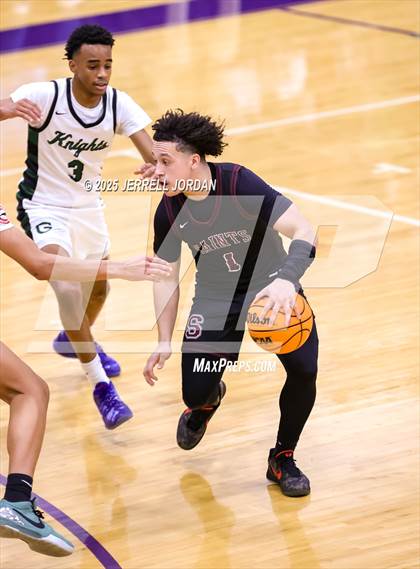 Thumbnail 1 in St. Anne's-Belfield vs Greenfield (John Wall Holiday Invitational) photogallery.